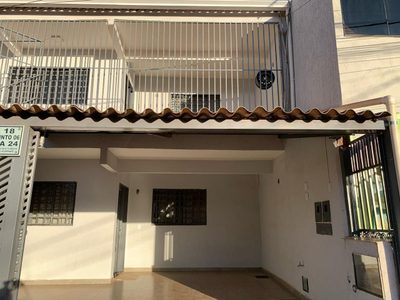 Sobrado, 4 quartos, 236 m² - Foto 2