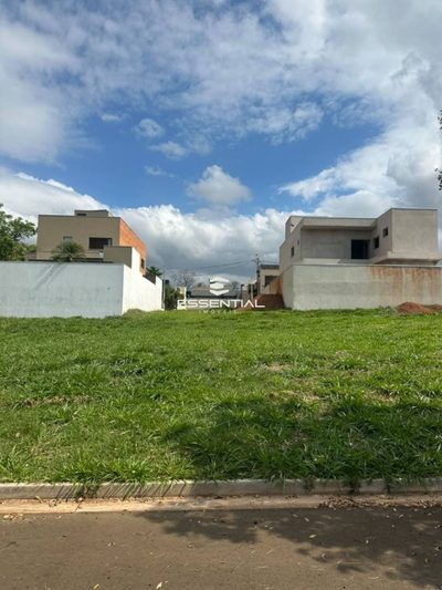 Loteamento e Condomínio, 276 m² - Foto 1