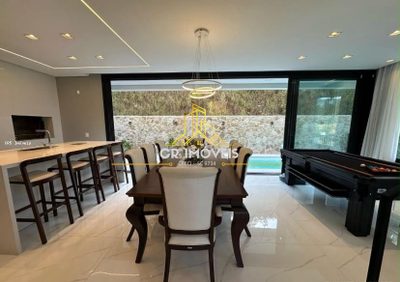 Sobrado, 4 quartos, 341 m² - Foto 1