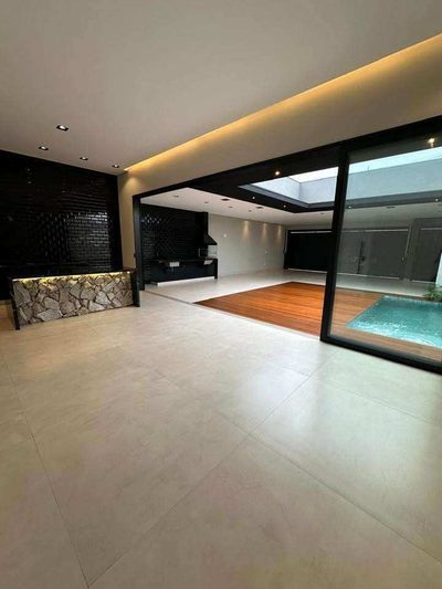 Casa, 3 quartos, 199 m² - Foto 1