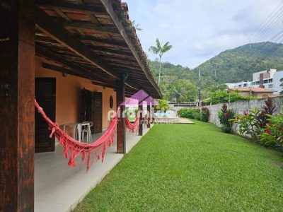Casa, 5 quartos, 244 m² - Foto 1