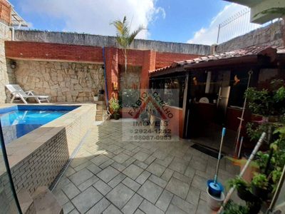 Casa, 4 quartos, 250 m² - Foto 1