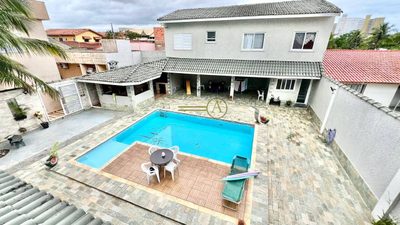 Sobrado, 6 quartos, 351 m² - Foto 1