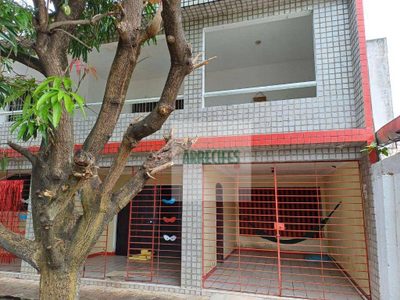 Casa, 3 quartos, 360 m² - Foto 1