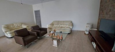 Casa, 3 quartos, 217 m² - Foto 2