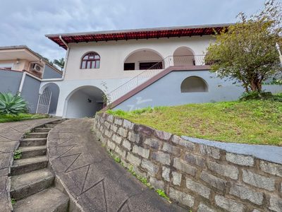 Casa, 4 quartos, 207 m² - Foto 1