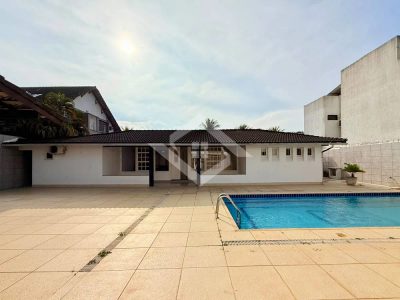 Casa, 4 quartos, 359 m² - Foto 2