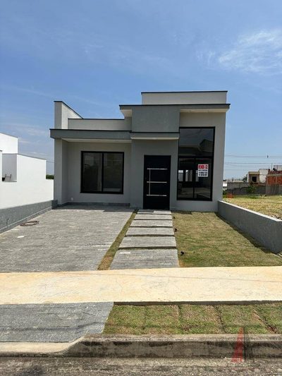 Casa, 3 quartos, 105 m² - Foto 1