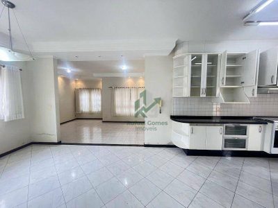 Casa, 3 quartos, 183 m² - Foto 2