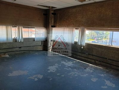 Box-Garagem, 3000 m² - Foto 4