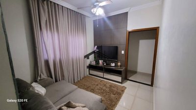 Casa, 3 quartos, 200 m² - Foto 2