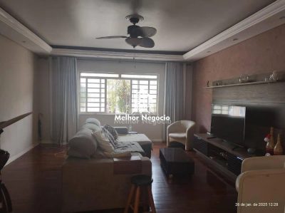Casa, 3 quartos, 260 m² - Foto 1