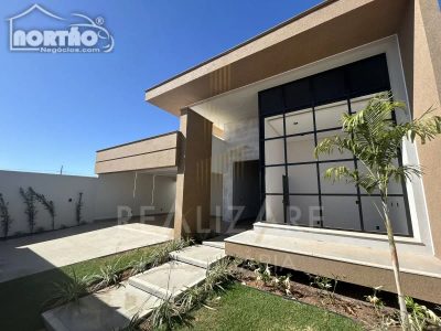 Casa, 3 quartos, 211 m² - Foto 1