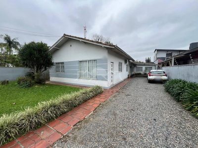 Casa, 4 quartos, 148 m² - Foto 1