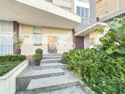 Apartamento, 3 quartos, 121 m² - Foto 2