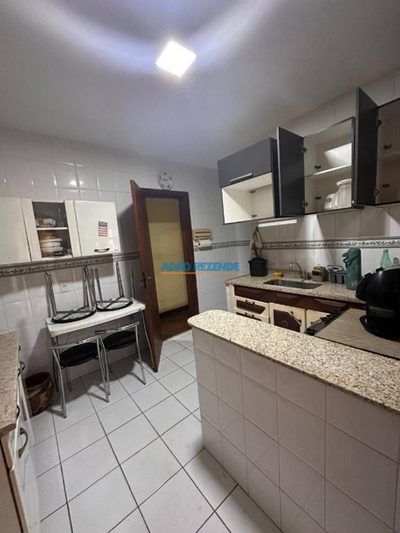 Casa, 6 quartos, 172 m² - Foto 3
