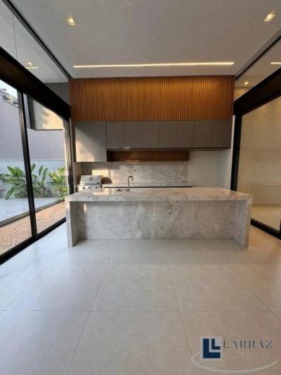 Casa, 3 quartos, 267 m² - Foto 2