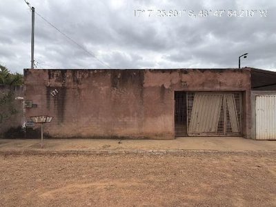 Casa, 2 quartos, 200 m² - Foto 1