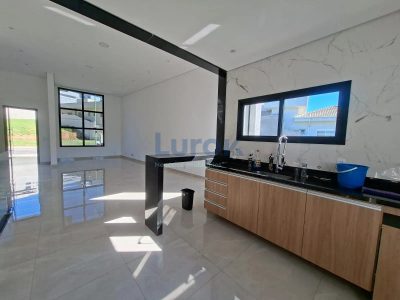 Casa, 3 quartos, 208 m² - Foto 3
