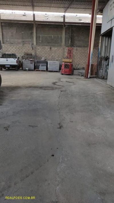 Depósito-Galpão, 1300 m² - Foto 1