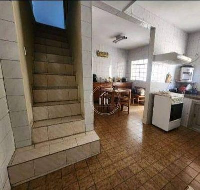 Casa, 3 quartos, 192 m² - Foto 1