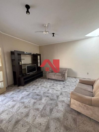 Casa, 3 quartos, 240 m² - Foto 2