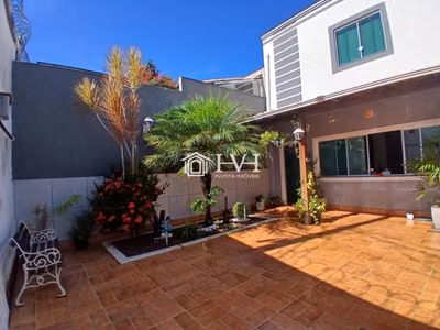 Casa, 3 quartos, 240 m² - Foto 1