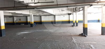 Loja-Salão, 1315 m² - Foto 1