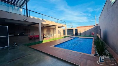 Casa, 3 quartos, 208 m² - Foto 1