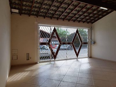 Sobrado, 3 quartos, 200 m² - Foto 2