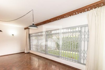 Casa, 4 quartos, 240 m² - Foto 1