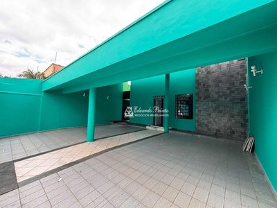 Sobrado, 3 quartos, 410 m² - Foto 1