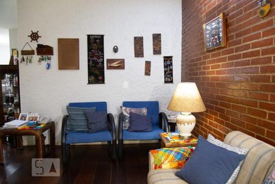 Casa, 3 quartos, 180 m² - Foto 1