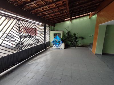 Casa, 4 quartos, 207 m² - Foto 1