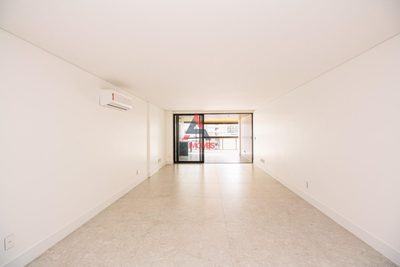 Apartamento, 4 quartos, 228 m² - Foto 2