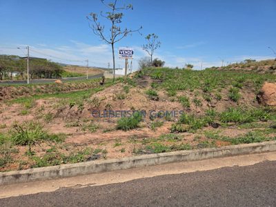 Terreno, 302 m² - Foto 2