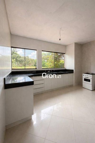 Chácara, 4 quartos, 5750 m² - Foto 4