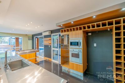 Casa, 3 quartos, 240 m² - Foto 1