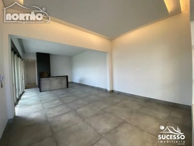 Casa, 1 quarto, 210 m² - Foto 2