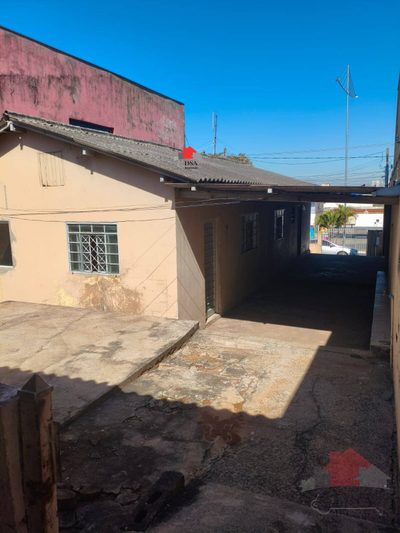 Casa, 3 quartos, 200 m² - Foto 1
