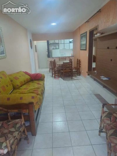 Casa, 3 quartos, 74 m² - Foto 1