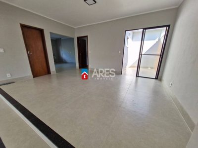 Casa, 3 quartos, 192 m² - Foto 2