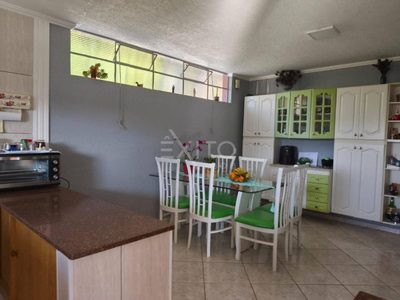 Chácara, 3 quartos, 2300 m² - Foto 1