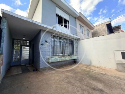 Sobrado, 2 quartos, 200 m² - Foto 1