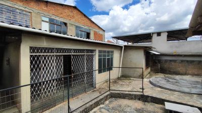 Casa, 4 quartos, 280 m² - Foto 1