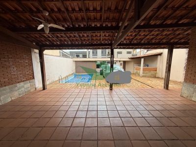 Casa, 3 quartos, 180 m² - Foto 1