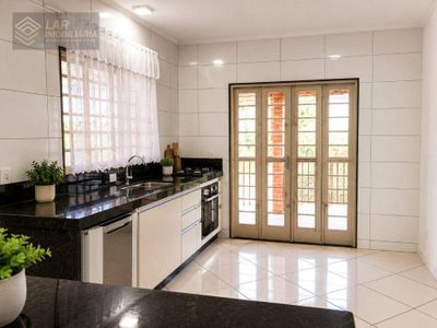 Casa, 3 quartos, 161 m² - Foto 4