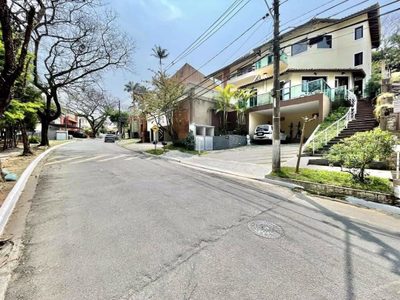 Casa, 4 quartos, 323 m² - Foto 1