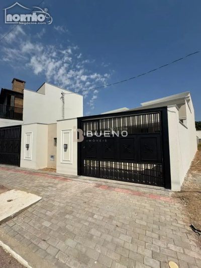 Casa, 3 quartos, 128 m² - Foto 2