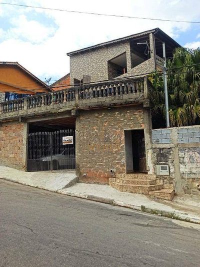 Casa, 4 quartos, 240 m² - Foto 1